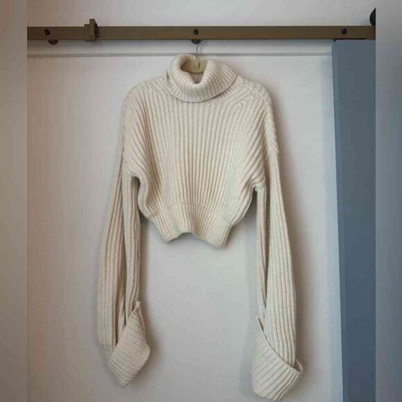 Helsa Esti Turtleneck Chunky Knit Sweater in Ivory- Small - Picture 1 of 4